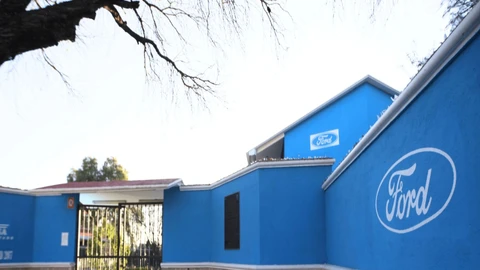 Ford celebra sus 212 escuelas en el marco del Día Internacional de la Educación