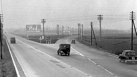 La primera autopista del mundo cumplió un siglo