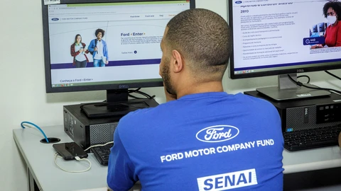 Ford Fund y la Fundación Forge capacitarán a jóvenes colombianos en programación
