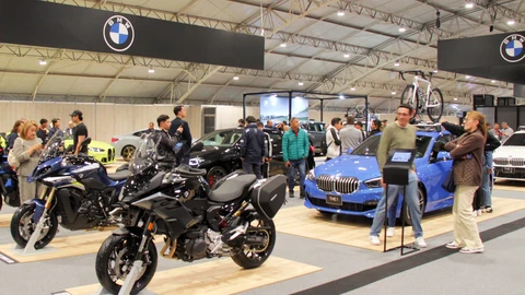 SAB 2024: BMW se luce con los nuevos X3, Serie 1 y M4 Convertible