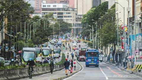 Desplazamientos largos, principal obstáculo del regreso a la oficina en Colombia