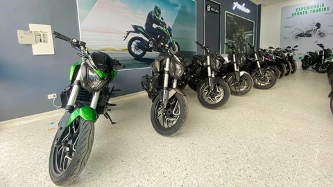 Nueva megatienda de motocicletas Bajaj en Bogotá