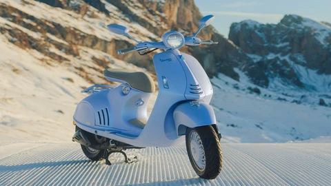 Vespa celebra el año de la serpiente con la edición 946 Snake