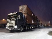 Un camión Volvo logró arrastrar 750 toneladas