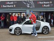 Jugadores del Real Madrid reciben sus nuevos autos Audi