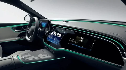 El nuevo Mercedes Clase E tendrá mega pantalla, cámara y Tik-Tok integrado