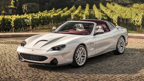 Touring Superleggera Veloce12 Aperta, la reinterpretación del Ferrari 550 Maranello con techo targa