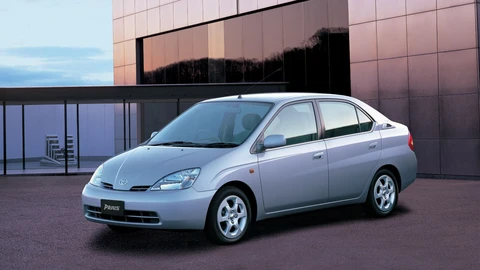 Grandes Leyendas de la Industria: Toyota Prius Parte 2, primera generación con miras al Siglo XXI