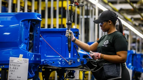 Detroit Axle cierra almacén en Ferndale y recorta más de 100 empleos por aranceles de Trump