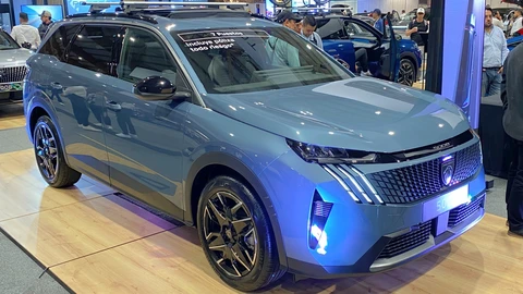 SIA 2025 – Nuevo Peugeot 5008 llega a Colombia: más grande, tecnológico y refinado