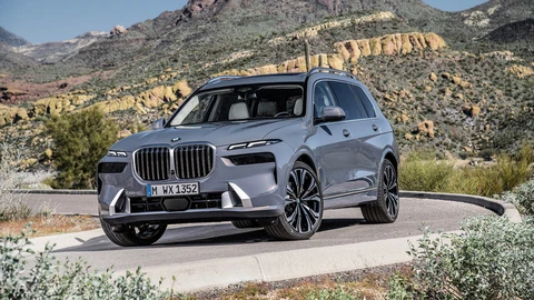 Nuevo BMW X7 2023, el tamaño de la tecnología