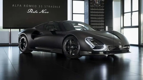 Alfa Romeo viste de negro al espectacular 33 Stradale