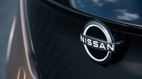 Nissan apunta a la electrificación completa para 2030