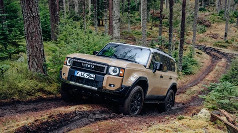 La nueva era del Land Cruiser ya arrancó en Europa con el Hybrid 48V: ¿está México en la lista?