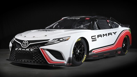 Toyota Camry Next Gen, el nuevo auto de carreras para la NASCAR 2022, es idéntico al de calle