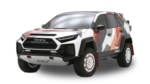 Toyota RAV4-X Concept: decidió irse a correr un rally en vez de ir por los niños a la escuela