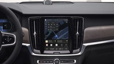 Volvo lanza la mayor actualización inalámbrica de software de la historia automotriz