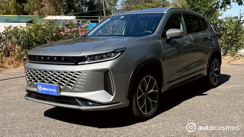 Test Drive Exeed LX 2026, equipamiento premium para principiantes