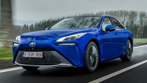 El Toyota Mirai rompe el récord de autonomía para un auto de hidrógeno