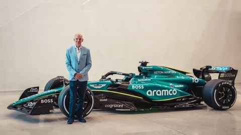 Aston Martin fichó a Adrian Newey