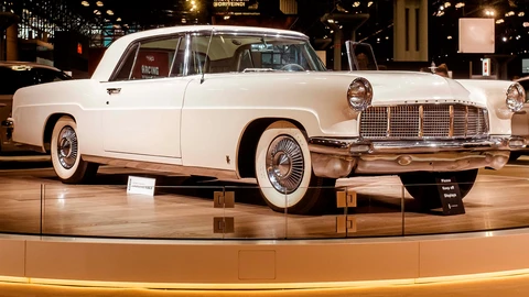 Lincoln Continental Mark II fue el auto más caro del mundo en la década de 1950
