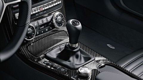 Mercedes-Benz planea eliminar las transmisiones manuales en sus autos