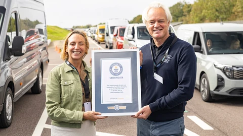 La Ford Transit celebra sus 60 años con un Record Guinness