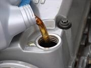¿Sabe cómo cambiar el aceite de su carro? Le damos 6 tips