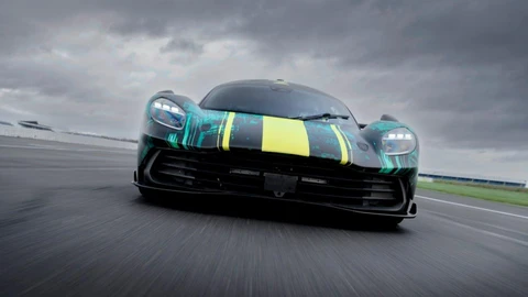 Aston Martin cierra el desarrollo del Valhalla con las pruebas en pista