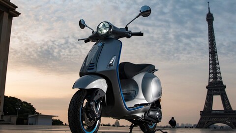 París quiere prohibir las motos y scooters con motor de gasolina