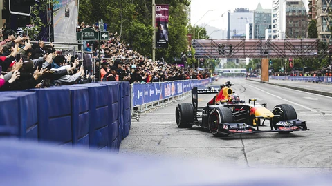 Red Bull Showrun Santiago 2023 dejó eufóricos a más de 80 mil personas