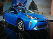Toyota da un paso más y convierte al Prius en un 4x4