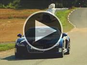 Video: Salta un Audi R8 que iba a 150 Km/h