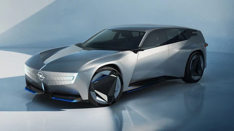 París 2026: Opel STX Concept, un nuevo intento de conquistar a los amantes de las station wagon