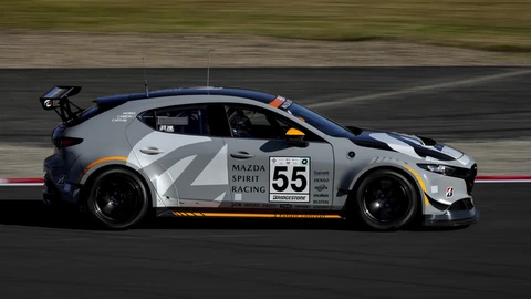 Mazda prueba su sistema móvil de captura de CO₂ en competencia