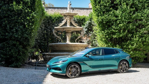 Denza Z9GT inicia ruta histórica de 15,000 kilómetros entre Roma y Hong Kong