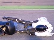 BMW crea traje para motociclistas con bolsas de aire