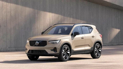 Volvo XC40 B4 Mild Hybrid llega a Colombia: 211 hp, dos versiones y precios