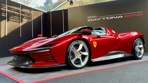 Ferrari Daytona SP3, al fin es captado en plena vía pública