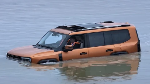 El Jetour G700 se convirtió en el primer SUV en cruzar el Rio Yangtsé