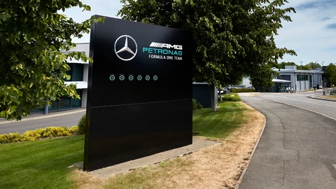 Mercedes-AMG F1 es el primer equipo deportivo en invertir en combustible de aviación sostenible