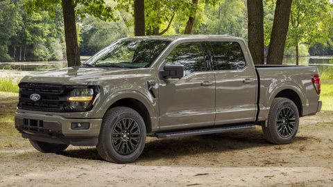 Ford F-150 se actualiza para 2027 con nuevo motor y más tecnología para remolque