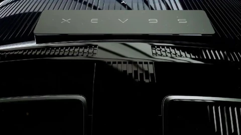 Mahindra se apresta a lanzar su nuevo SUV eléctrico de 7 plazas