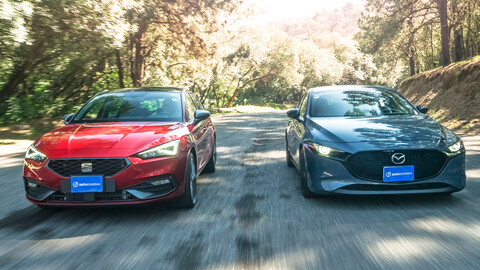 Mazda3 Turbo vs SEAT León, ¿Cuál hatchback es mejor compra?
