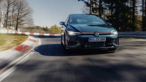 Volkswagen Golf GTI 50 Aniversario, el tracción delantera más rápido en Nürburgring
