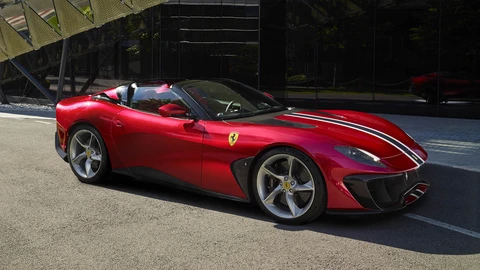 Ferrari SP51, el nuevo "one off" de Maranello viene al rojo vivo