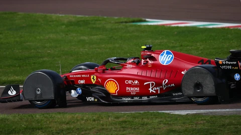 F1 Ferrari prueba guardabarros para lluvia