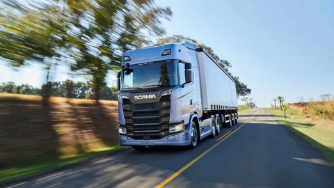 Por primera vez en más de 10 años, Scania lidera el segmento de camiones pesados en Chile