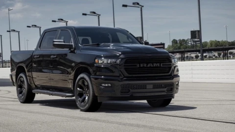 Ram 1500 Laramie Night Edition HEMI 2026 llega a México ¡Vuelve el V8! Este es su precio