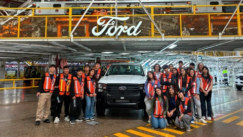 Ford Argentina ayuda a los estudiantes a graduarse en tiempo y forma